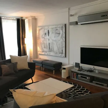 Elegante Loft En Centro De La Ciudad. *